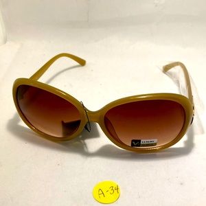 Ladies VG uv400 m/l sunglasses.
